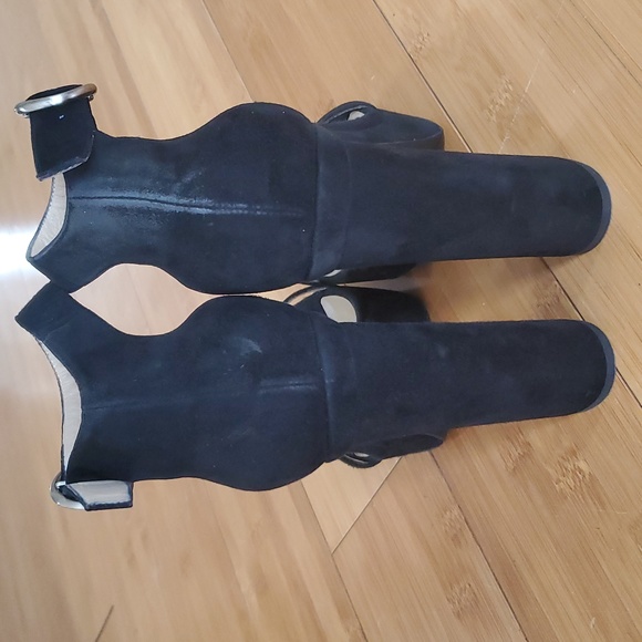 Michael Kors Adelina Runway Heels - Picture 2 of 8